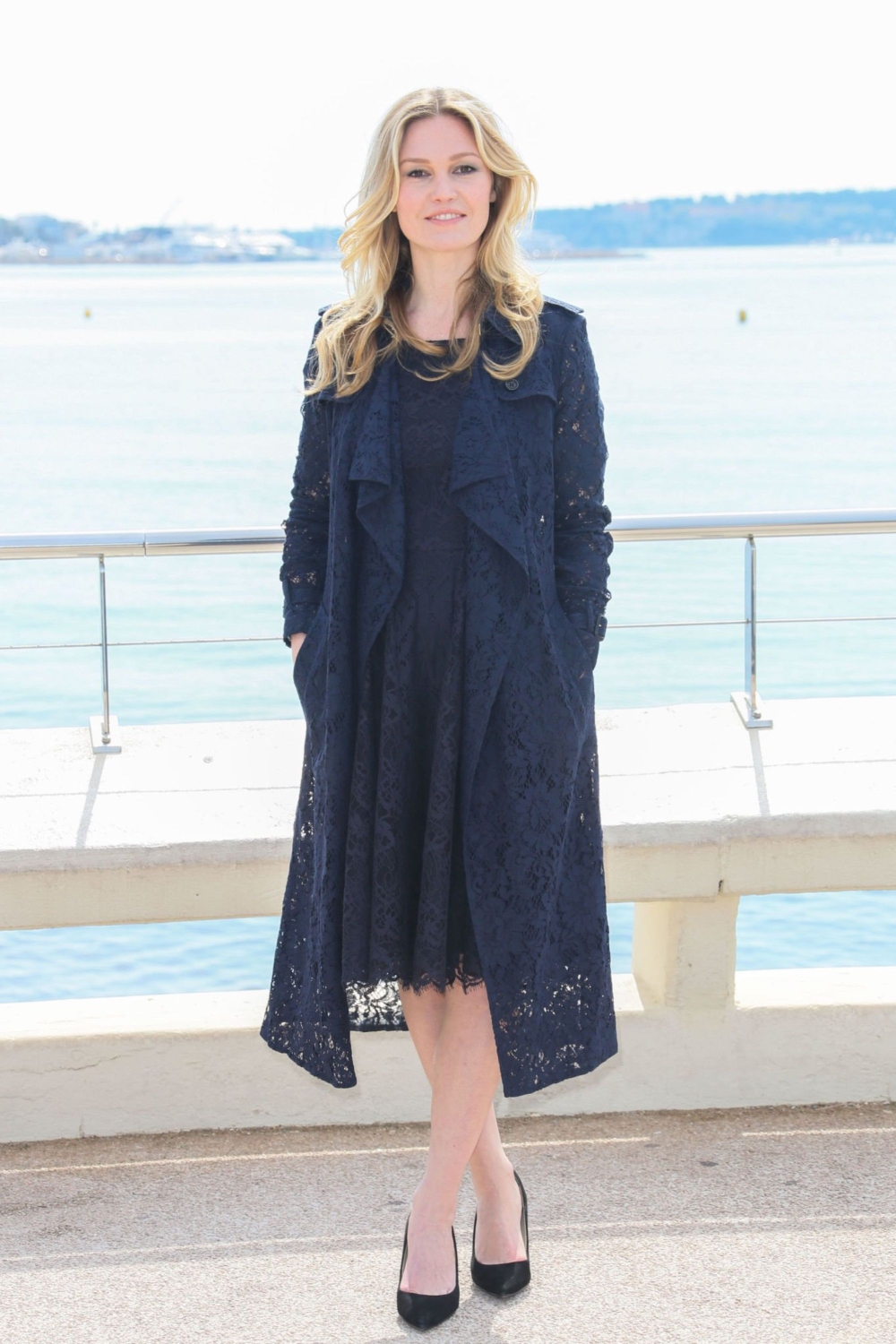 Apr-02-Riviera-Photocall-At-La-Rotonde-MIP-TV-2017-In-Cannes-30.jpg