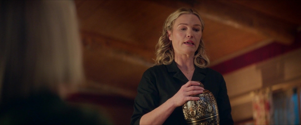 2x05-Angel-Tits-and-Dirty-Bananas-206.jpg