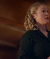 2x05-Angel-Tits-and-Dirty-Bananas-245.jpg